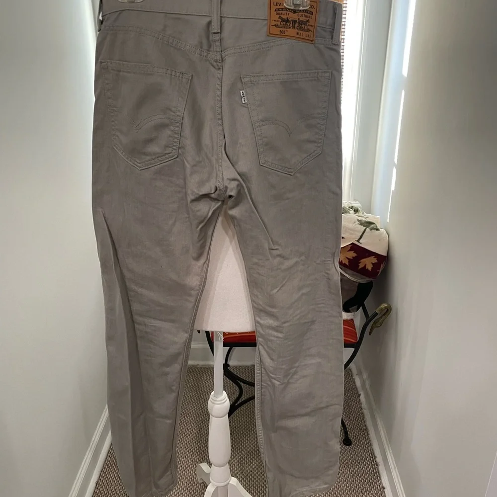 LEVI'S GRAY DENIM - Picture 3 of 4